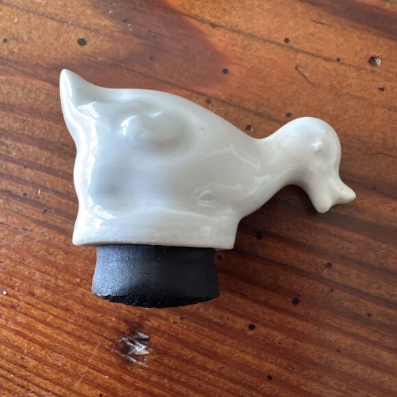 Vintage FD Chauvigny Child’s Porcelain Warming Dish WITH Stopper - Picture 9 of 11